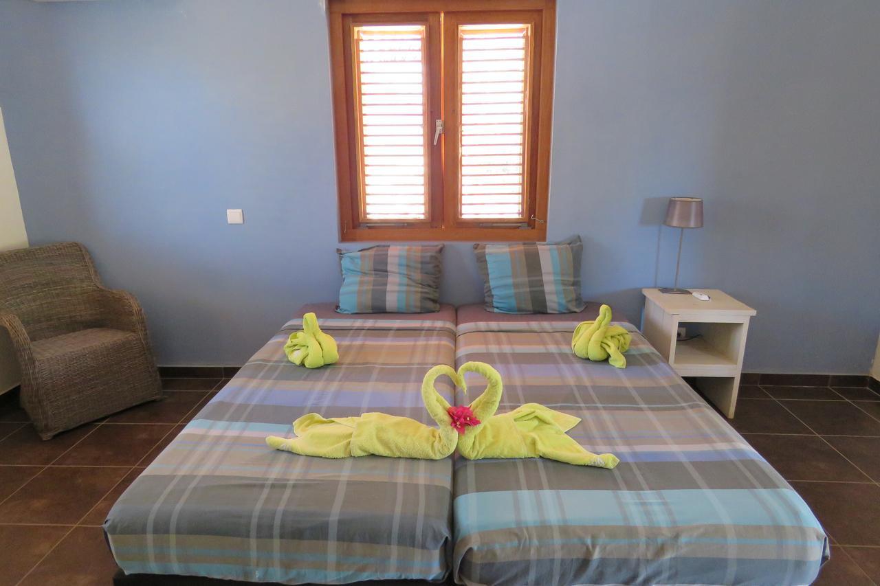 Apartemento Gosa Bunita Willemstad Buitenkant foto